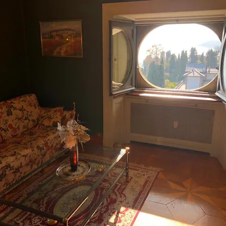 Apartment Aida *